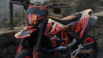 KTM 690 SMC R (2019 - 20) usata
