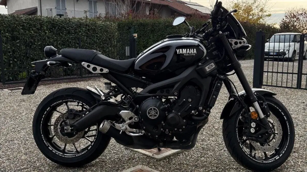 Yamaha XSR 900 80 Black (2020)  (2)