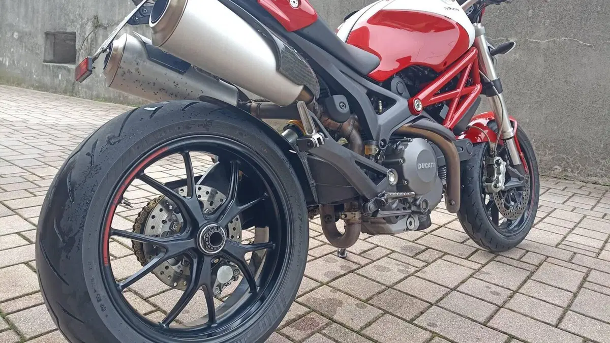 Ducati Monster 796 (2010 - 13)  (6)
