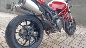 Ducati Monster 796 (2010 - 13)  (6)