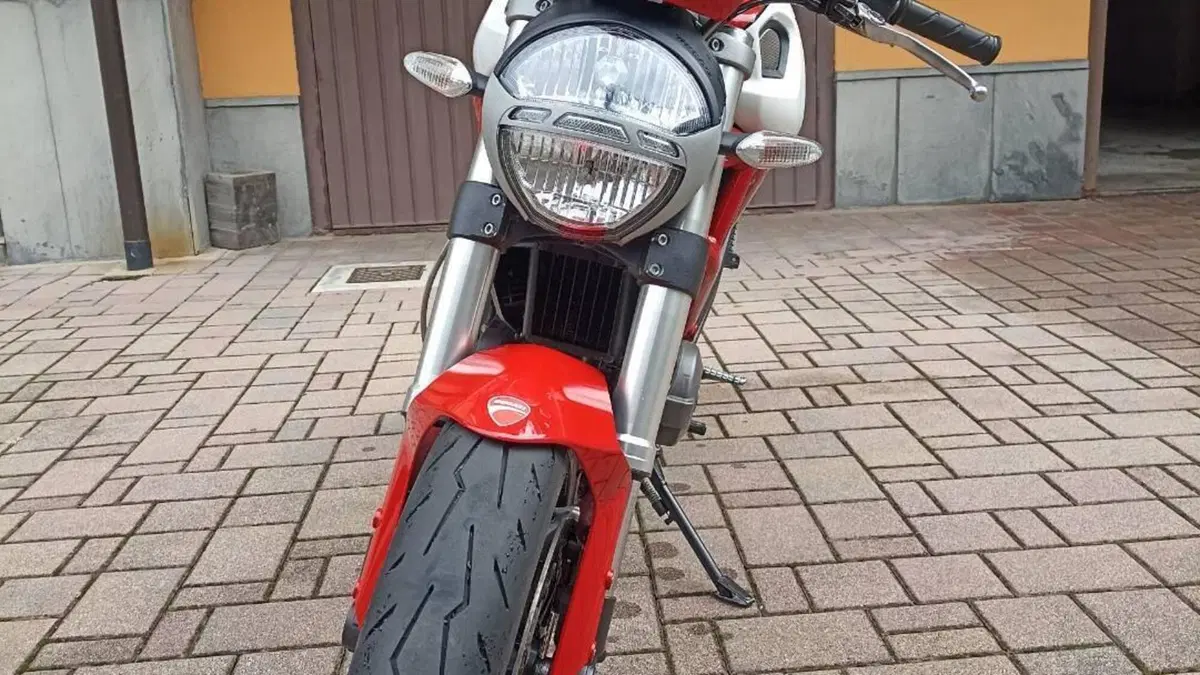 Ducati Monster 796 (2010 - 13)  (7)