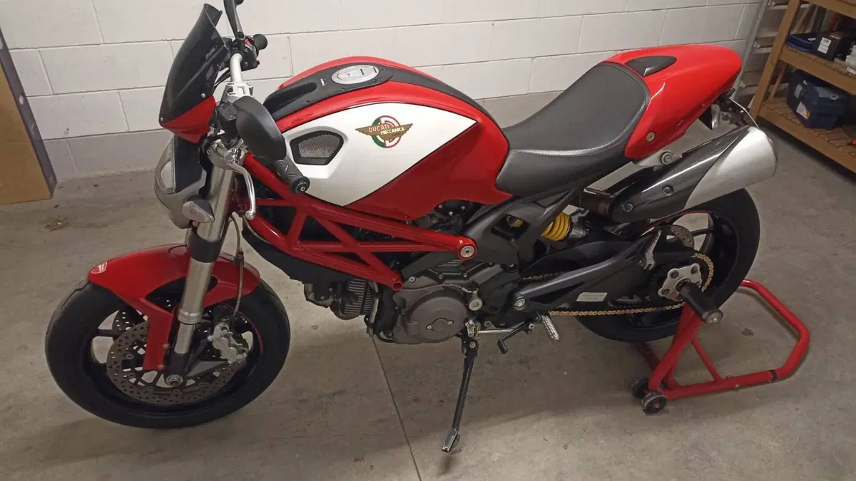 Ducati Monster 796 (2010 - 13)  (10)
