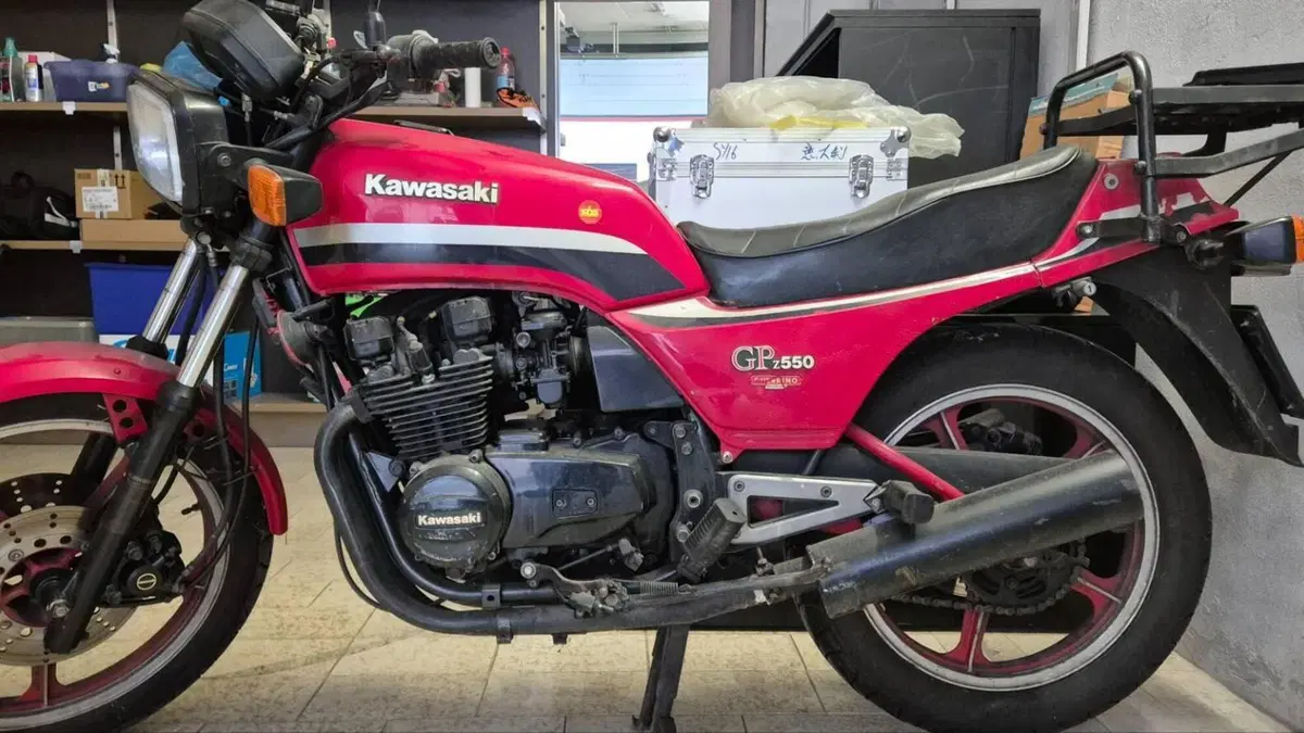 Kawasaki   (2)