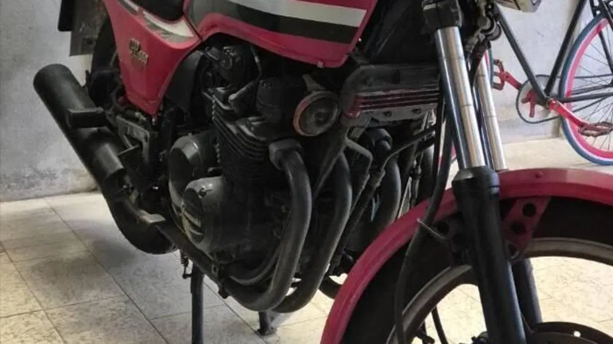 Kawasaki   (3)