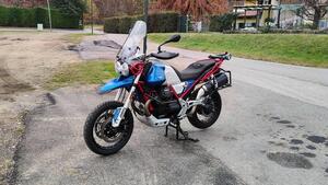 Moto Guzzi V85 TT Evocative Graphics (2021 - 23) 