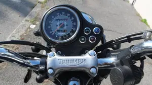 Triumph Bonneville (2007 - 16)  (5)