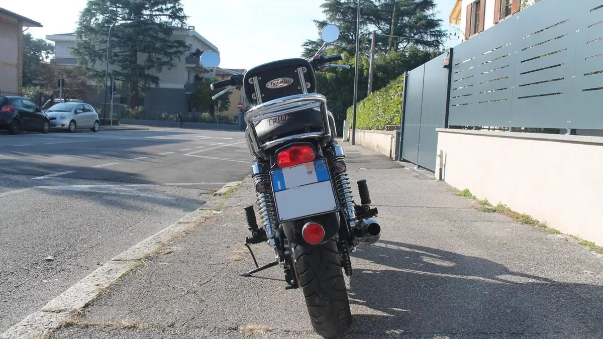 Triumph Bonneville (2007 - 16)  (6)