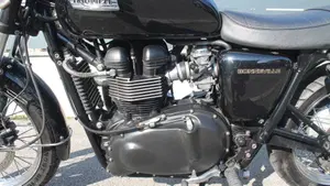 Triumph Bonneville (2007 - 16)  (8)
