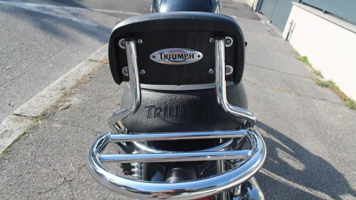 Triumph Bonneville (2007 - 16)  (10)