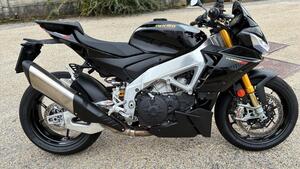 Aprilia Tuono V4 Factory (2021 - 24) 