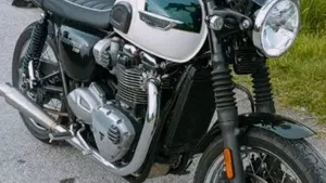 Triumph Bonneville T120 (2016 - 20)  (5)