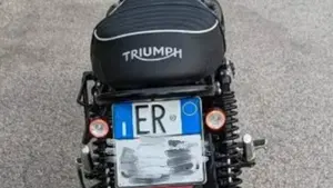 Triumph Bonneville T120 (2016 - 20)  (7)