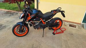 KTM 890 Duke R (2022 - 23) 
