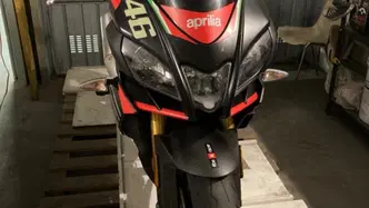 Aprilia Tuono V4 Factory (2019 - 20) usata