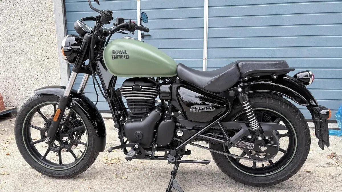 Royal Enfield Meteor 350 (2021 - 26) 