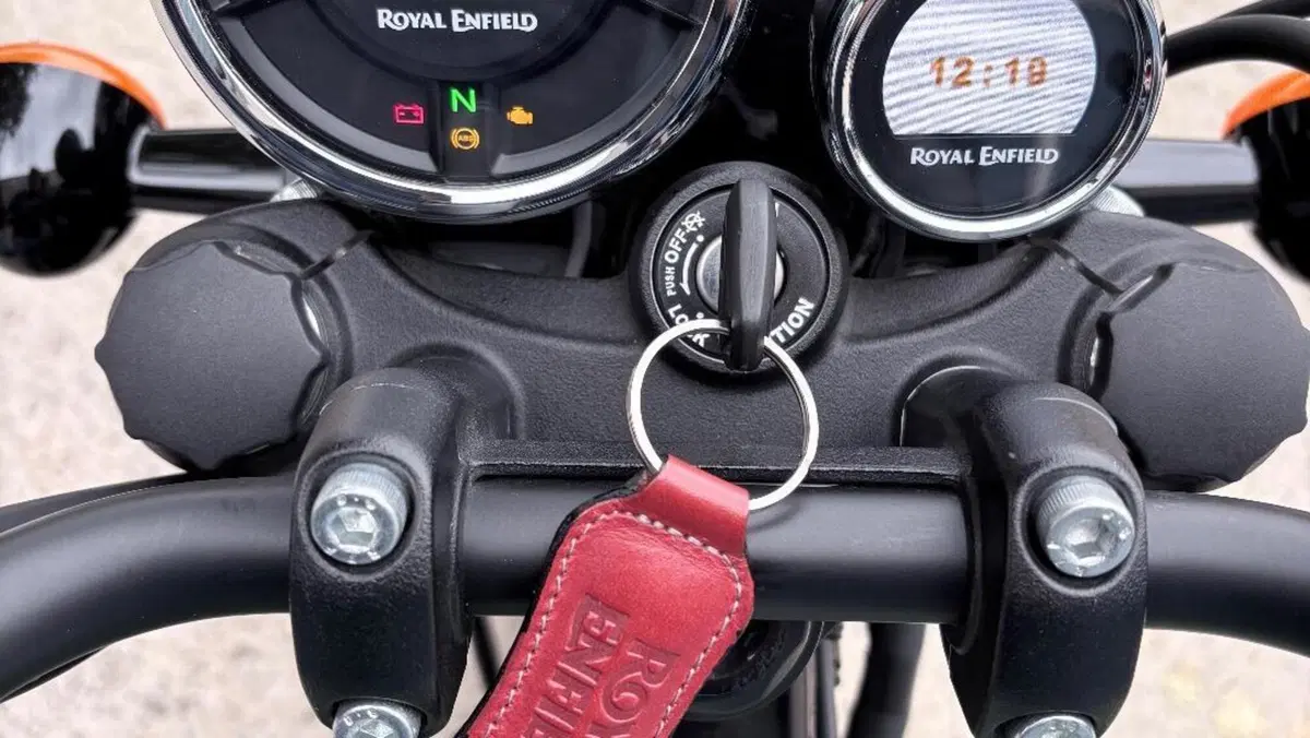 Royal Enfield Meteor 350 (2021 - 26)  (9)