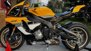 Yamaha YZF R1 60th Anniversary (2015 - 16) 