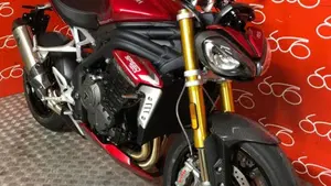 Triumph Speed Triple 1200 RS (2025 - 26)  (2)