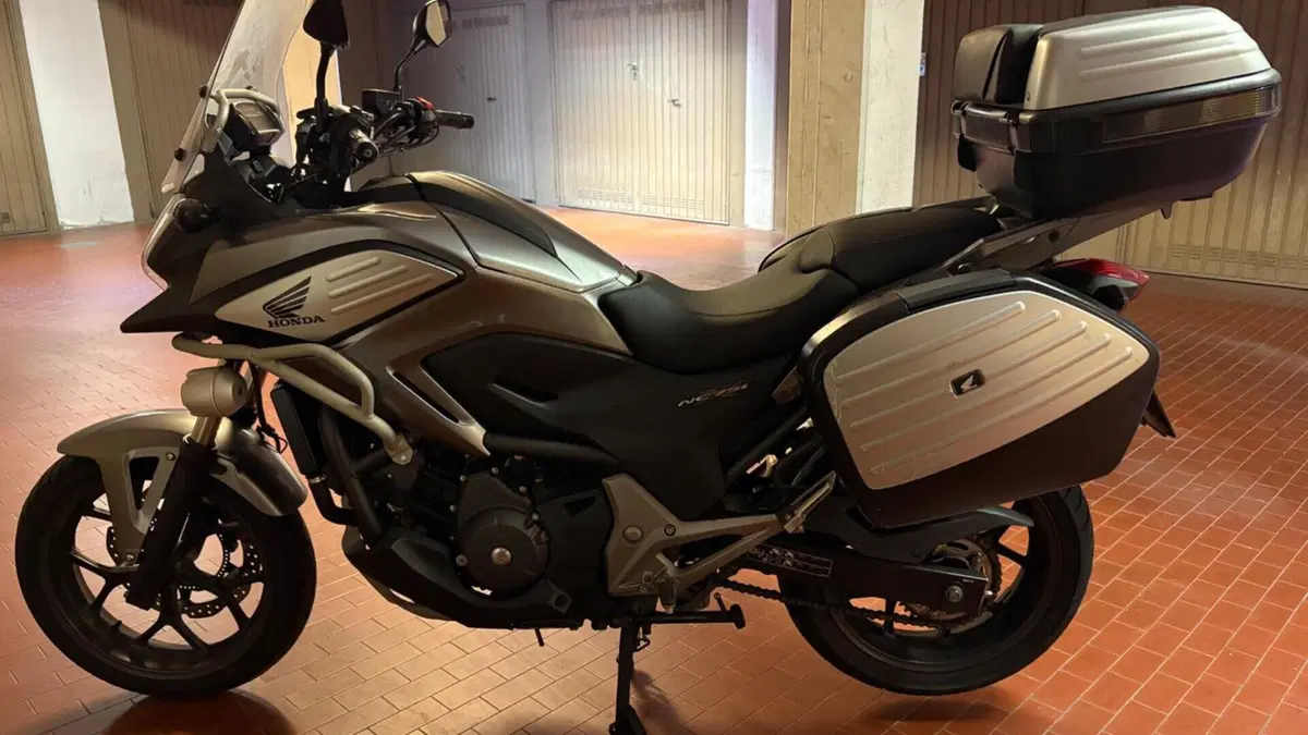Honda NC 750 X ABS (2014 - 15)  (2)