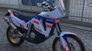 Honda Transalp XL 600V (1987 - 90)  (2)
