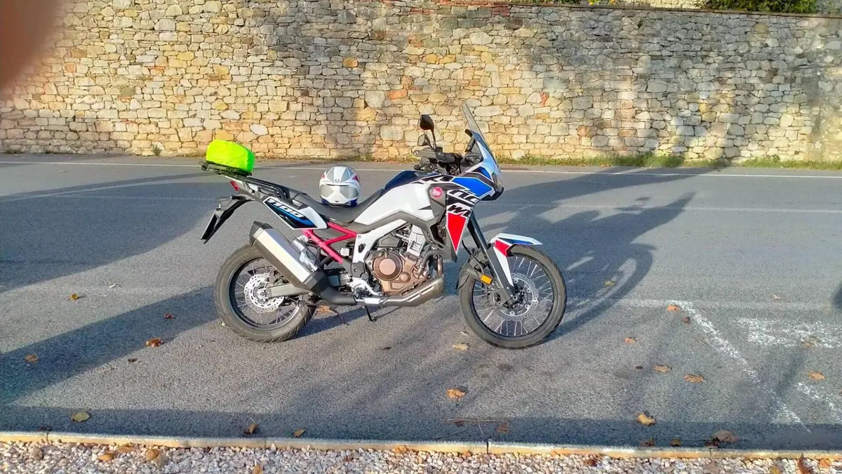 Honda Africa Twin CRF 1100L (2022 - 23)  (5)