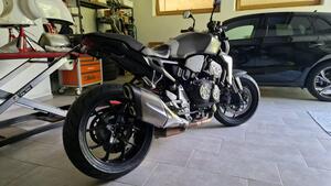 Honda CB 1000 R + Neo Sport Cafè (2019 - 20) 