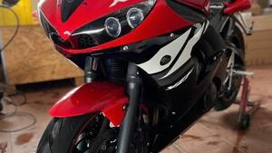 Yamaha YZF R6 (2003 - 04) 