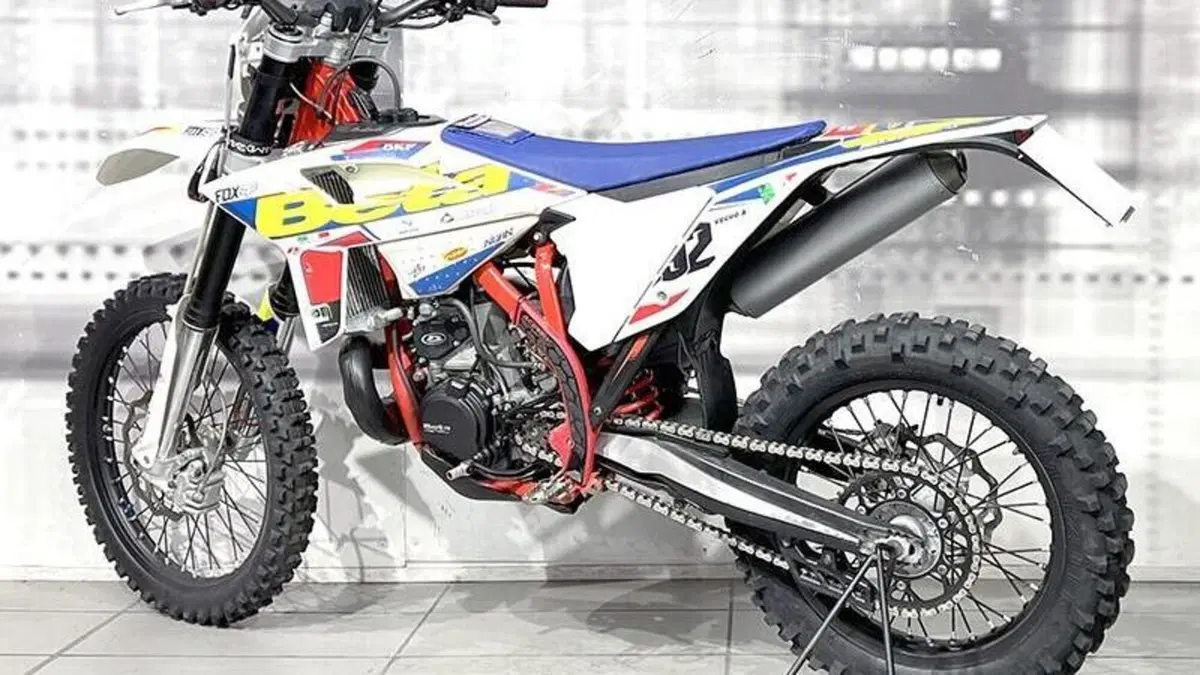 Betamotor RR 300 2T Enduro (2020)  (2)