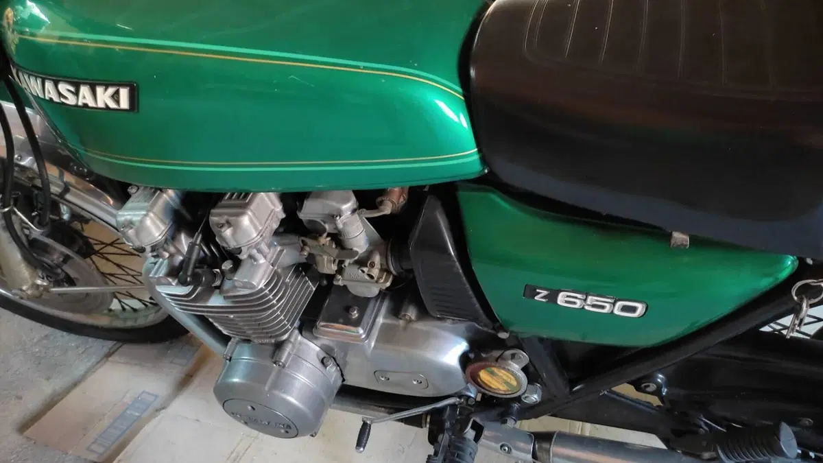 Kawasaki   (7)