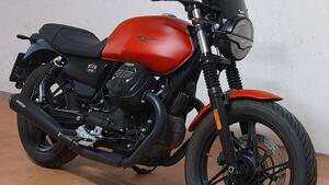 Moto Guzzi V7 Stone (2021 - 24) 