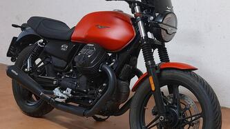 Moto Guzzi V7 Stone (2021 - 24)