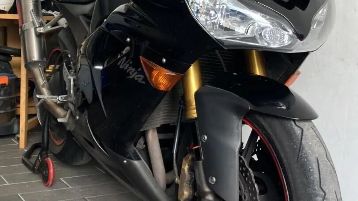 Kawasaki   (5)