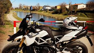 Aprilia Dorsoduro 1200 ABS (2012 - 15)