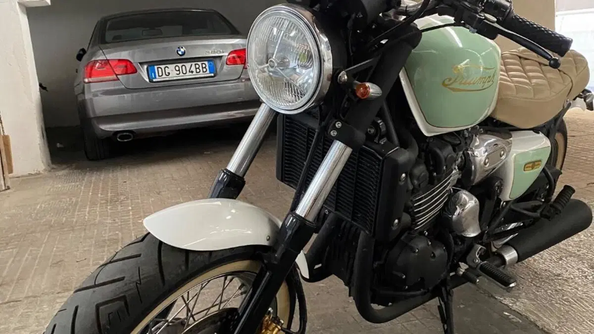 Triumph Legend TT 900 Dep. (1999 - 02)  (4)