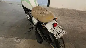 Triumph Legend TT 900 Dep. (1999 - 02)  (5)