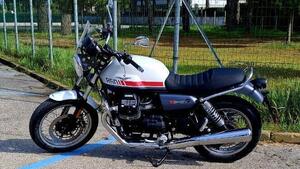 Moto Guzzi V7 Special (2021 - 24) 