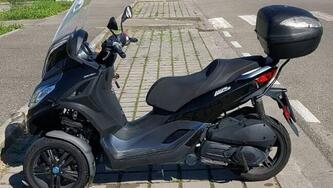 Piaggio MP3 300 ABS Hpe (2021 - 24) usata