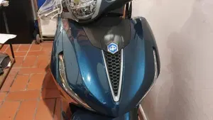 Piaggio Beverly 300 ABS-ASR (2021 - 25) 