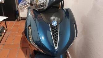 Piaggio Beverly 300 ABS-ASR (2021 - 25) usata