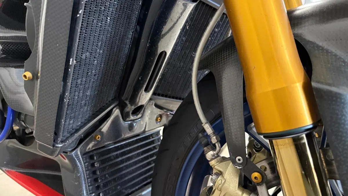 Aprilia Tuono 1000 (2003 - 04)  (13)