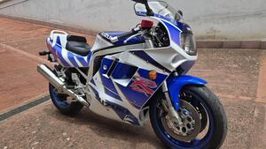 Suzuki GSX R 1100 (1991 - 92) 