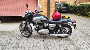 Triumph Bonneville T120 Gold Line Edition (2022 - 23) 