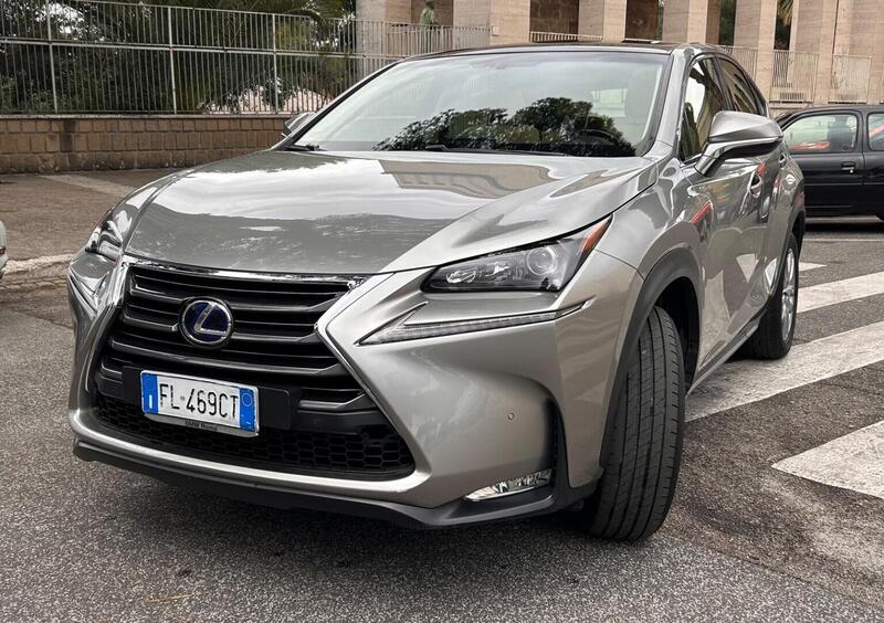 Lexus NX Hybrid 4WD Icon