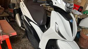 Piaggio Beverly 300 ABS-ASR (2021 - 25) 