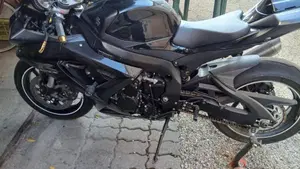 Suzuki GSX R 750 (2008 - 10)  (8)