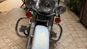 Harley-Davidson 1584 Heritage Classic (2006 - 07) - FLSTC  (2)