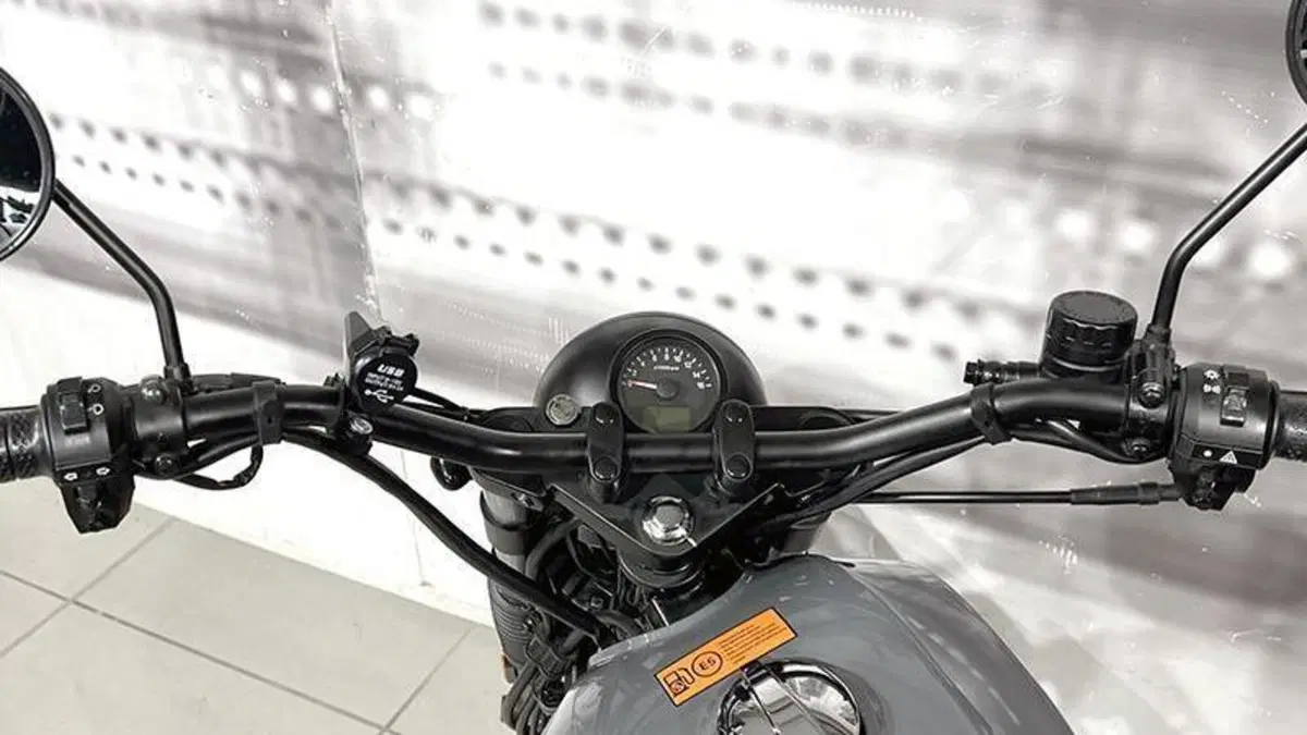 Brixton Motorcycles Cromwell 125 CBS (2021 - 26)  (5)