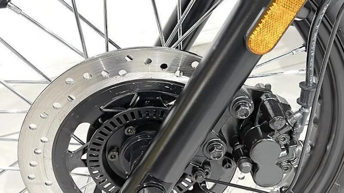 Brixton Motorcycles Cromwell 125 ABS (2021 - 26)  (3)