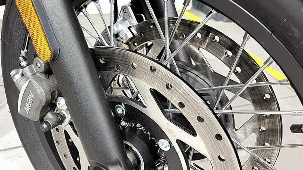 Brixton Motorcycles Cromwell 1200 (2022 - 26)  (3)