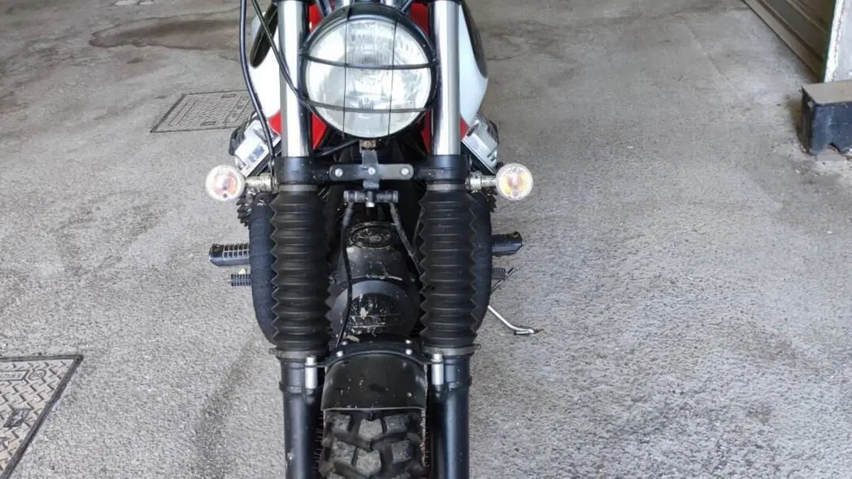 Moto Guzzi   (2)